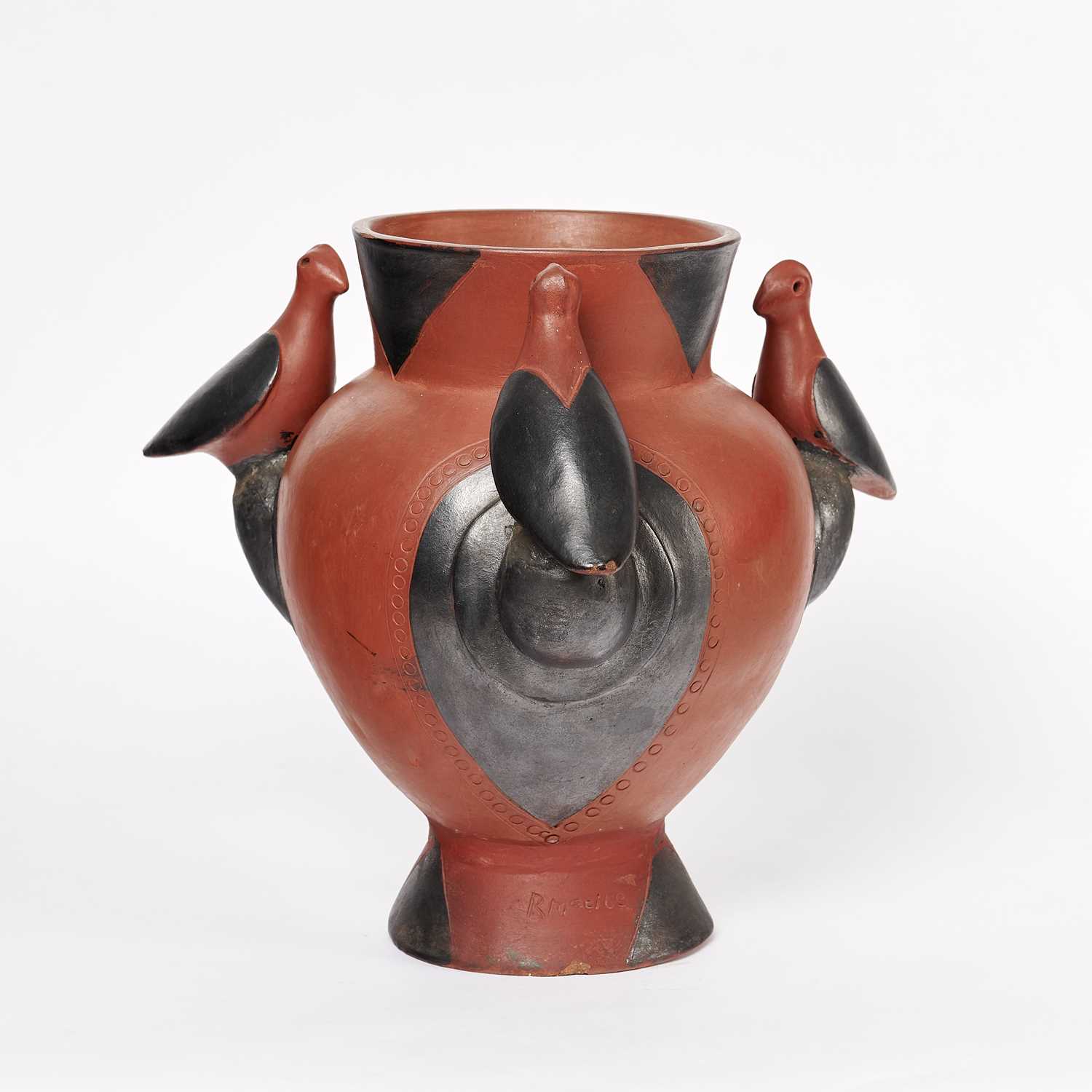 Rebecca Matibe Vessel Pottery made of graphite and mud clay